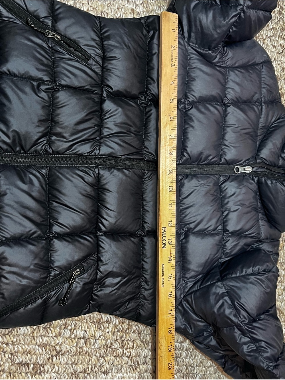 REI down filled Women's Black Quilted Puffer Jacket - Lightweight Insulated Coat - Picture 9 of 9